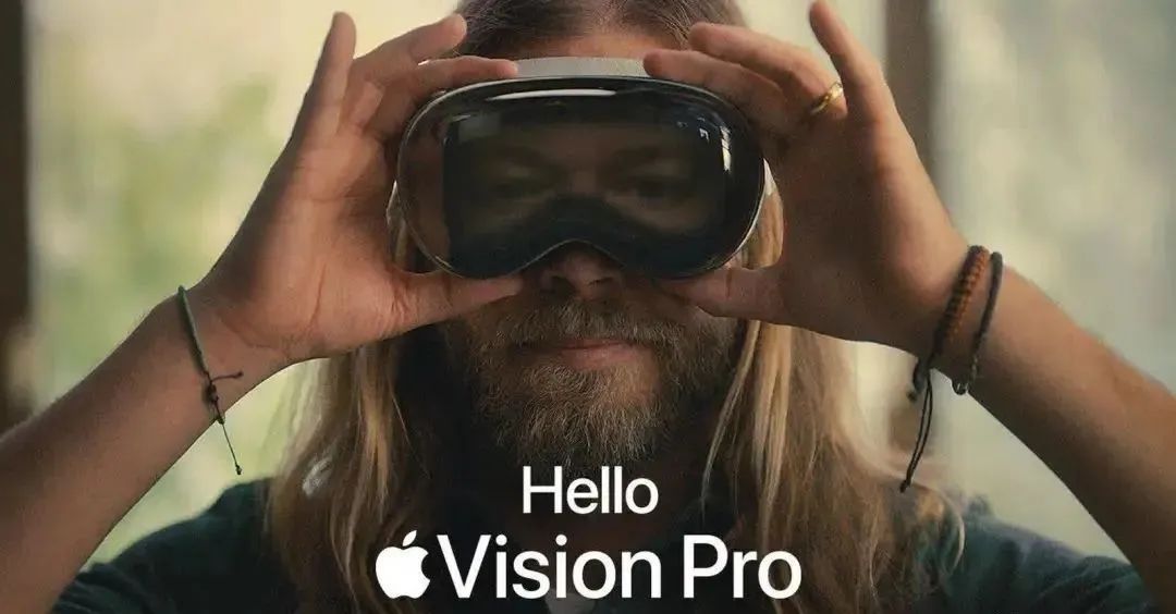 戴上苹果Vision Pro你就是人群中最靓的仔，盘点众多显眼包玩法